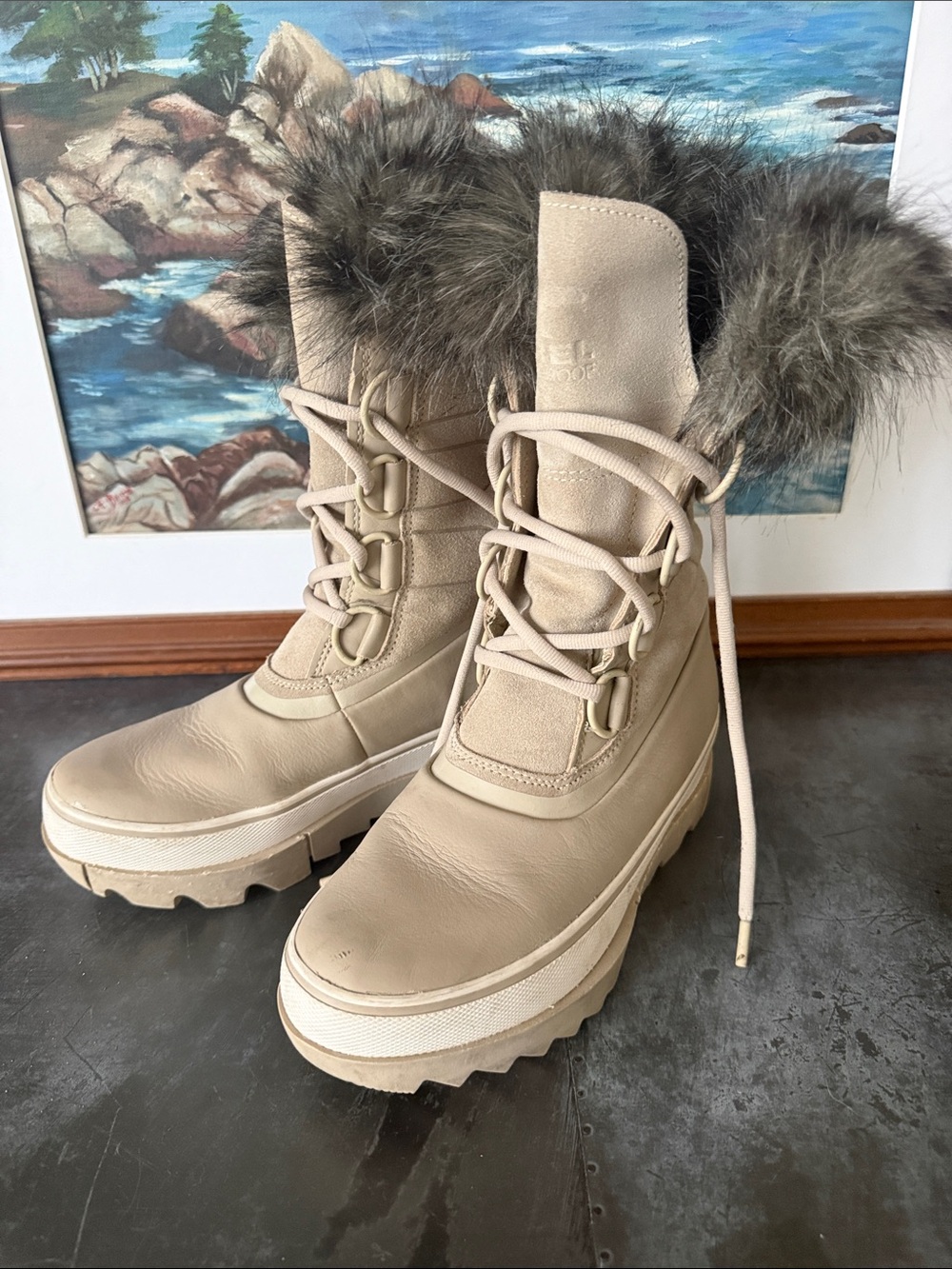 Sorel Beige Faux-Fur Collar Lace-Up Winter Boots